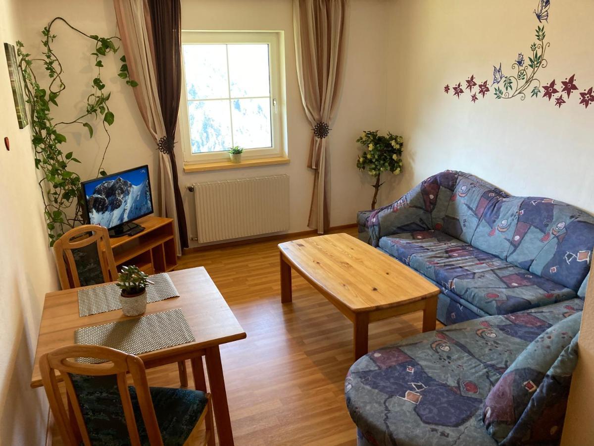 באד אייזנקאפל Motel Brunner Apartments & Zimmer מראה חיצוני תמונה
