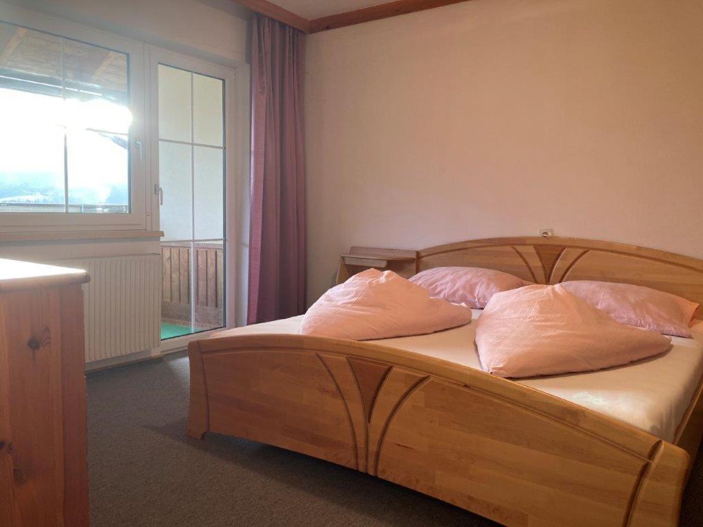 באד אייזנקאפל Motel Brunner Apartments & Zimmer מראה חיצוני תמונה