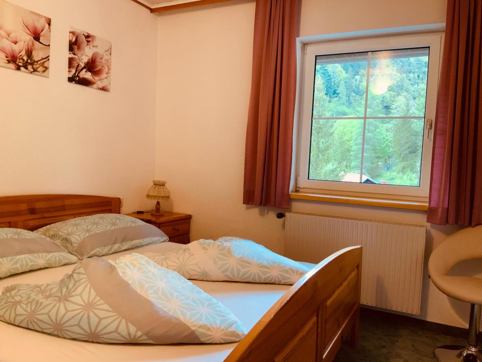 באד אייזנקאפל Motel Brunner Apartments & Zimmer חדר תמונה