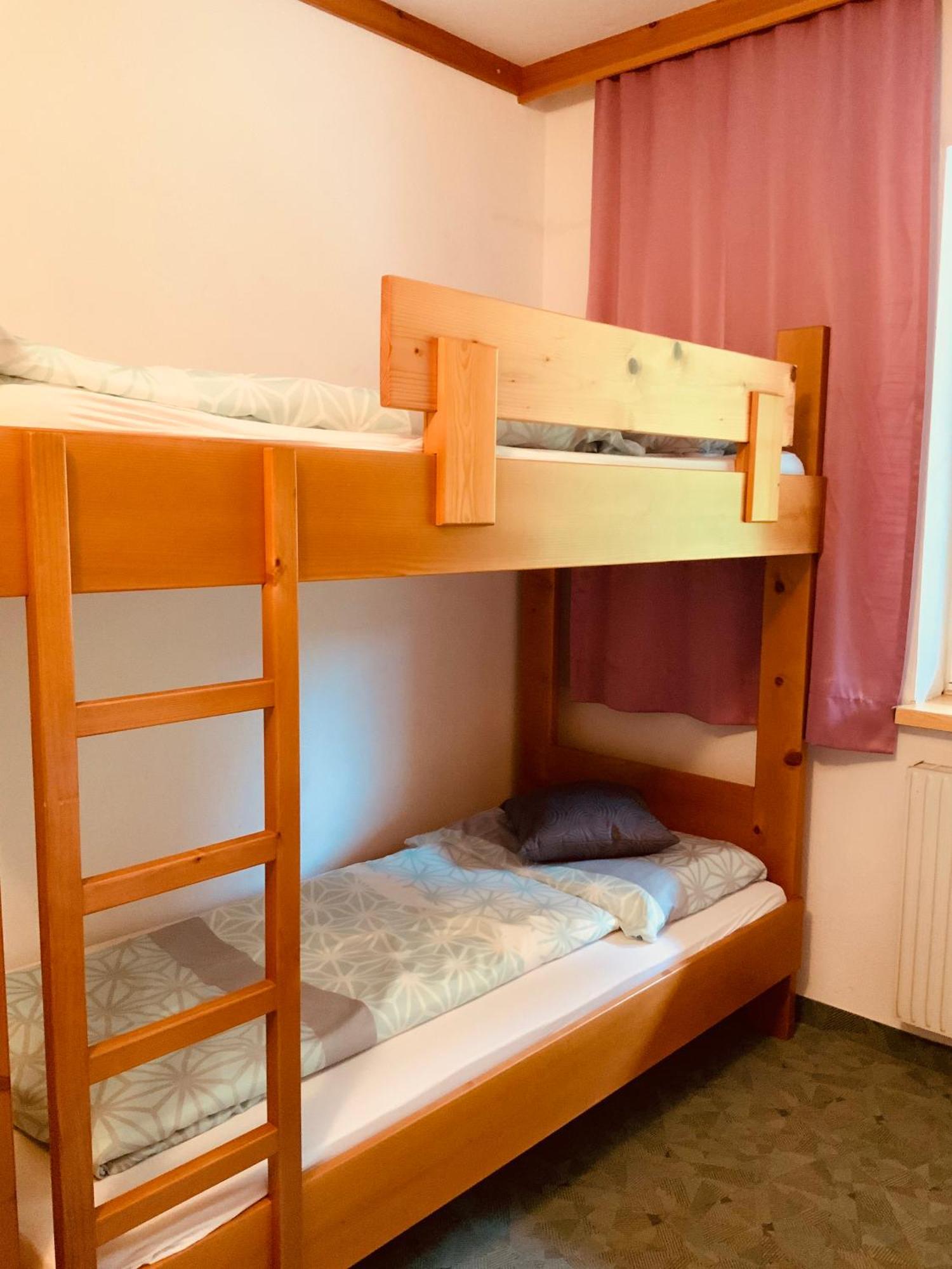 באד אייזנקאפל Motel Brunner Apartments & Zimmer חדר תמונה